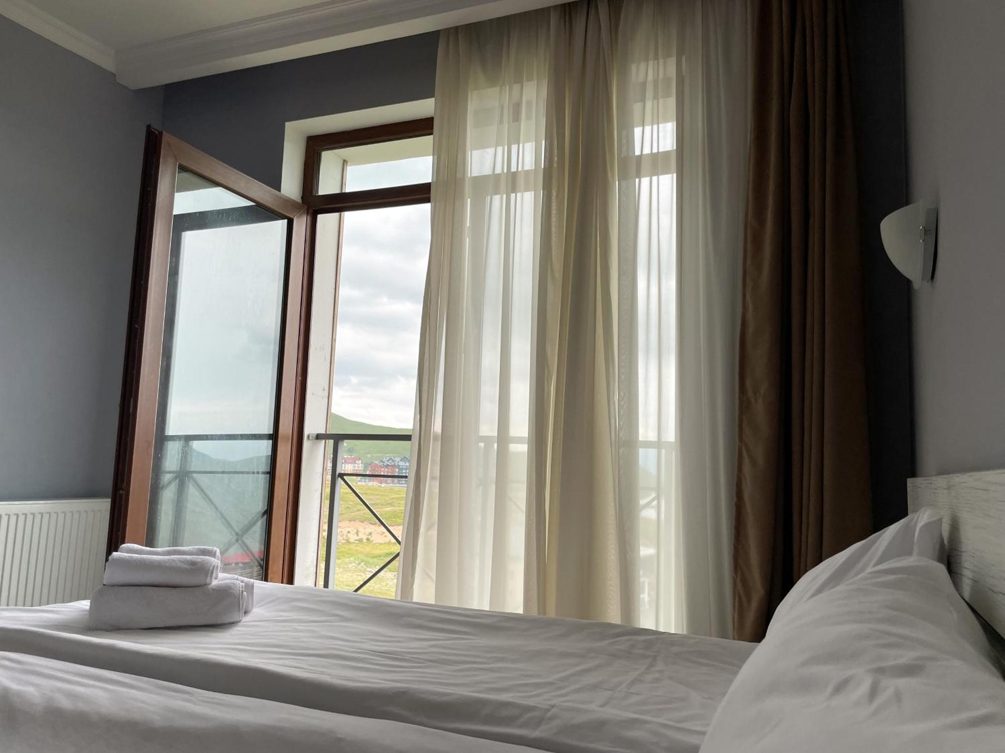 Rezohut Hotel Gudauri Ngoại thất bức ảnh
